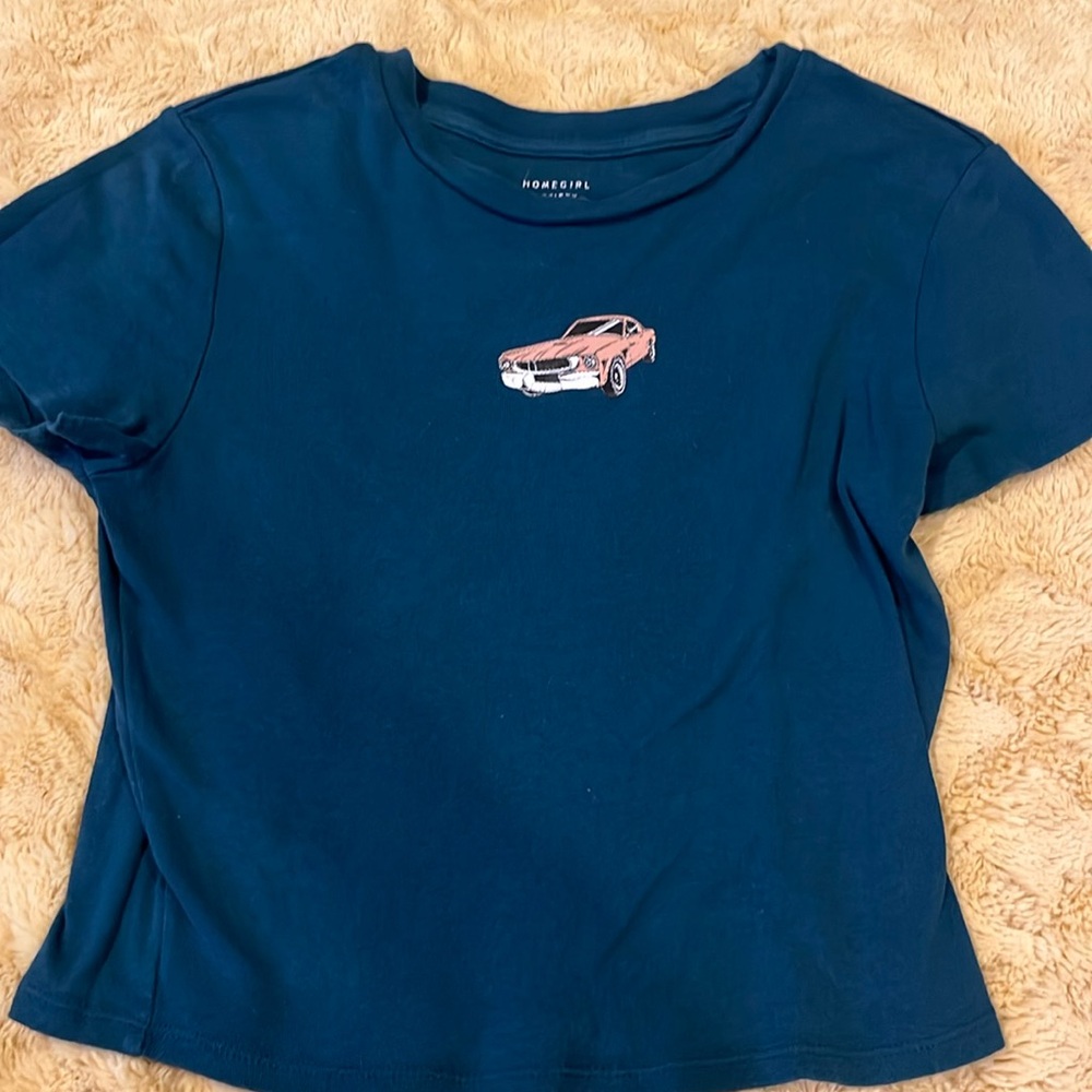 cute cropped vintage car t-shirt